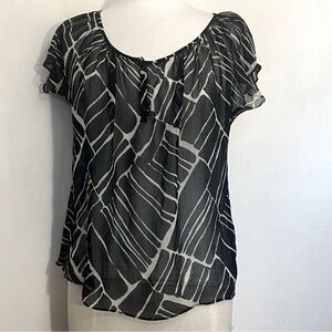New York & Company Sheer Black and White Single Button Neck Cap Sleeve Top S